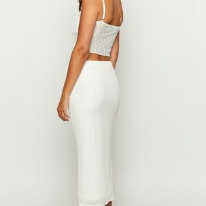 Beginning Boutique McKay white Midi skirt size 4